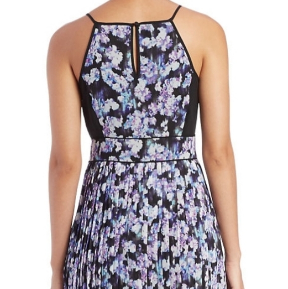 Jessica Simpson dress - Picture 2 of 8